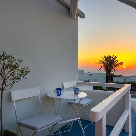 Christina's Cave House Tatil Evi