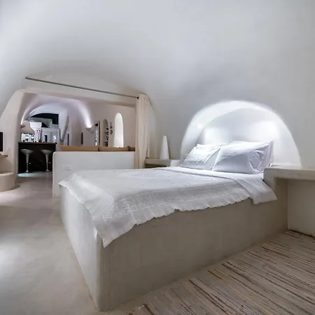 Christina's Cave House