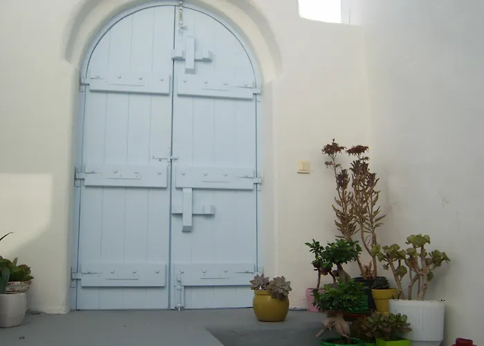 Christina's Cave House