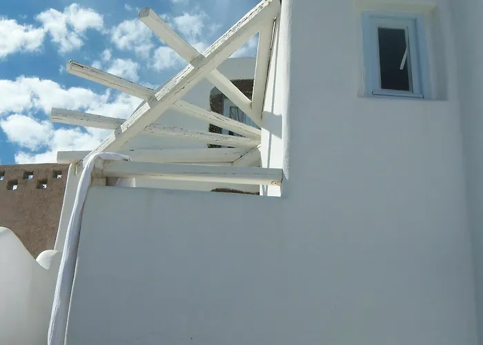 Christina's Cave House Holiday home