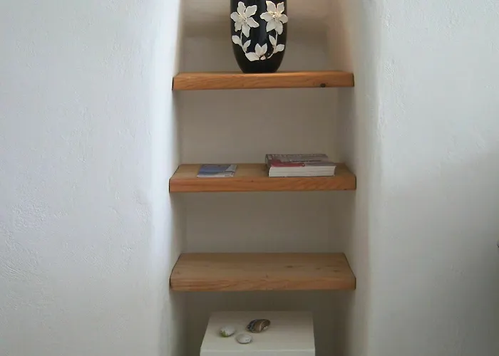 克里斯蒂娜洞穴度假屋 * 费拉