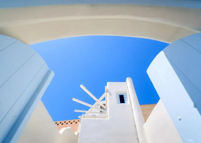 Christina's Cave House Fira (Santorini)