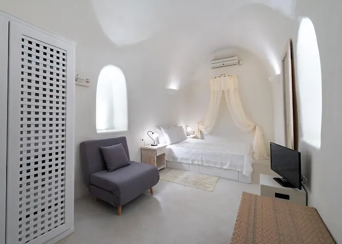 Christina's Cave House