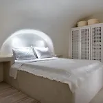 Christina's Cave House Φηρά
