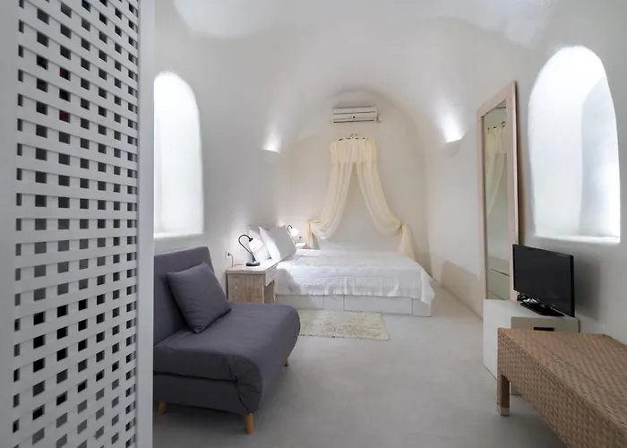 Christina's Cave House 펜션 산토리니