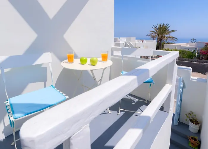 펜션 Christina's Cave House 산토리니