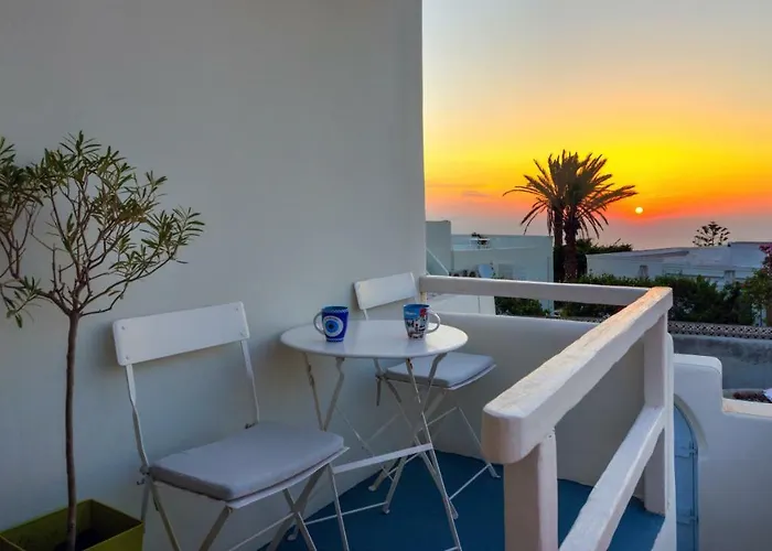 Christina's Cave House 펜션 *