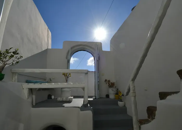 Christina's Cave House 펜션 산토리니