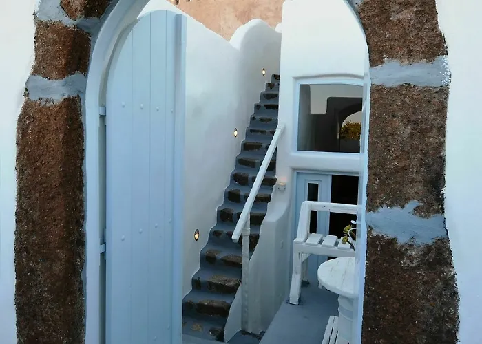 Christina's Cave House 산토리니